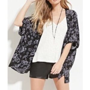 Forever 21 Kimono Boho Open Front Floral Black Small